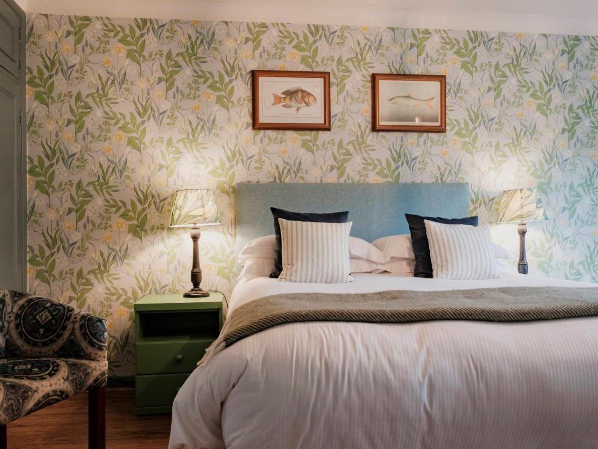 Fisherman'S Haunt Hotel Христчёрч Экстерьер фото